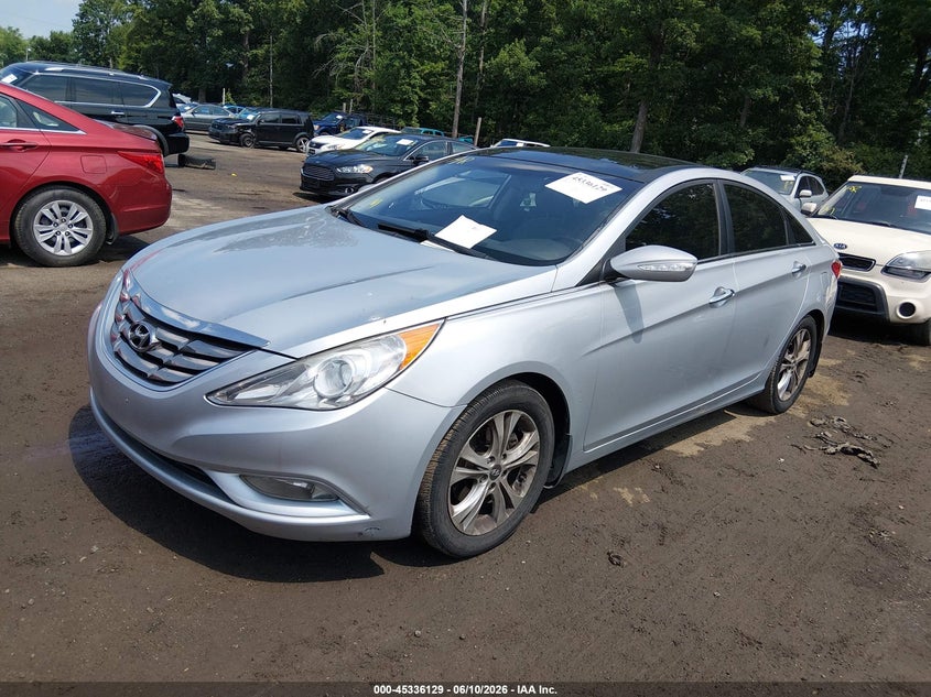 2013 HYUNDAI SONATA auction photo 2