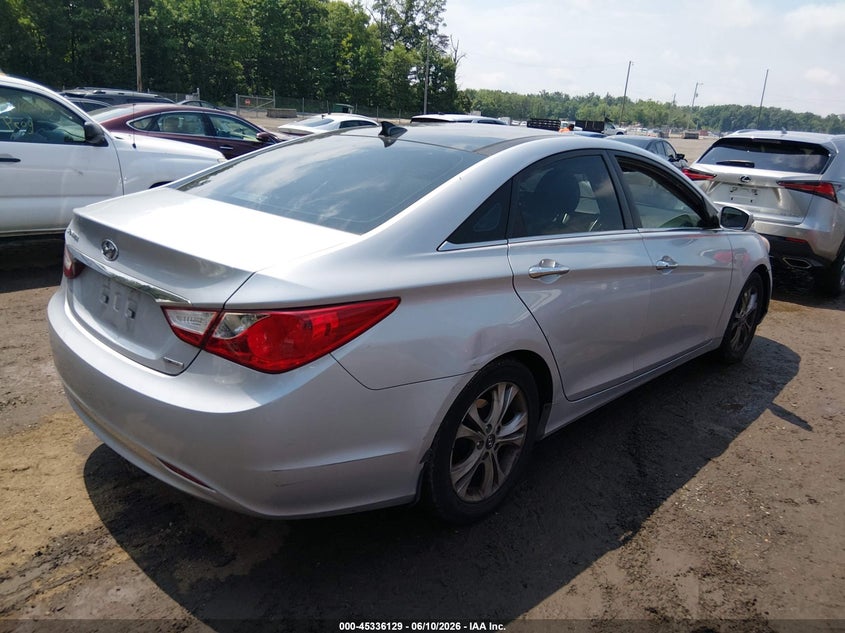 2013 HYUNDAI SONATA auction photo 4