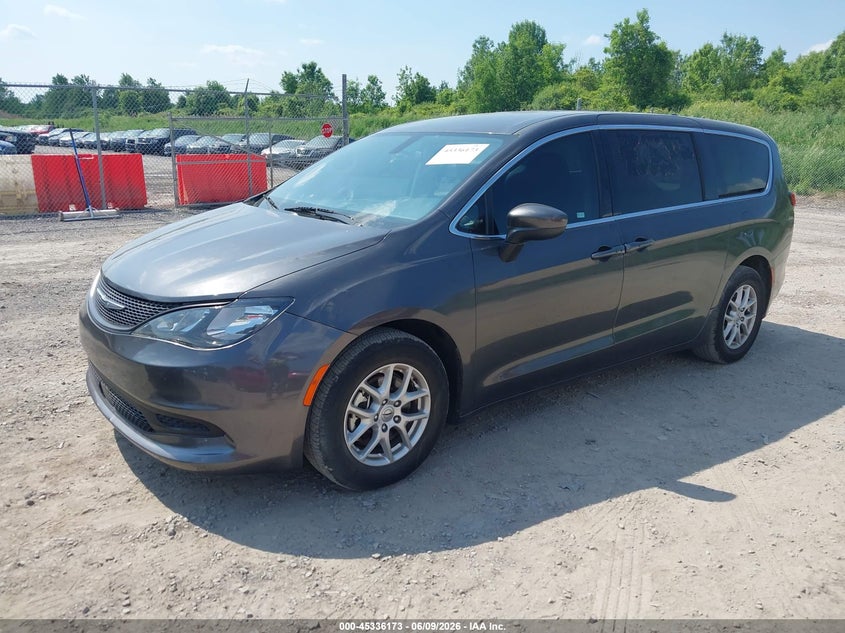 Vin: 2c4rc1cg0nr215534, lot: 45834109, chrysler voyager lx 20222