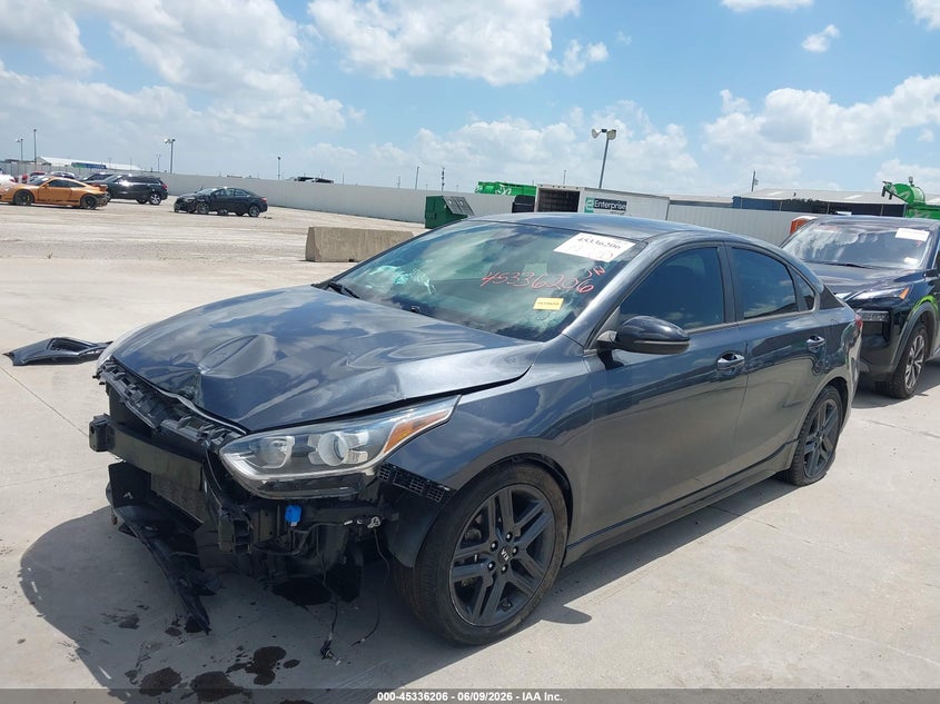 2021 KIA FORTE auction photo 2