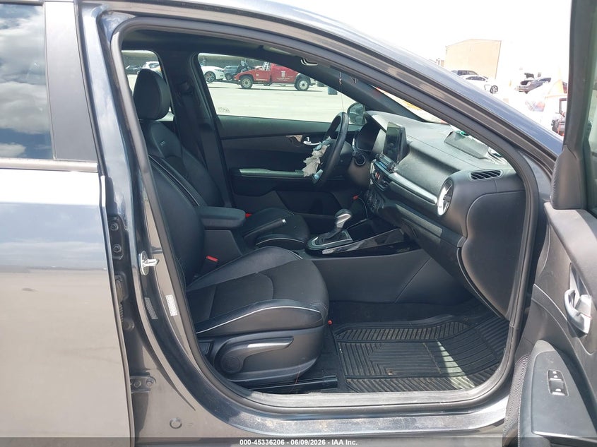 2021 KIA FORTE auction photo 5