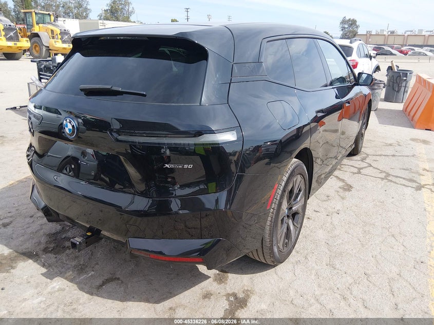 2024 BMW IX auction photo 4