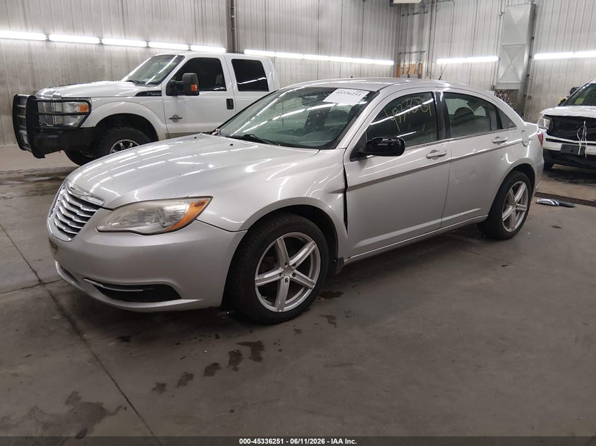 Vin: 1c3bc1fb7bn552314, lot: 45834187, chrysler 200 touring 20112