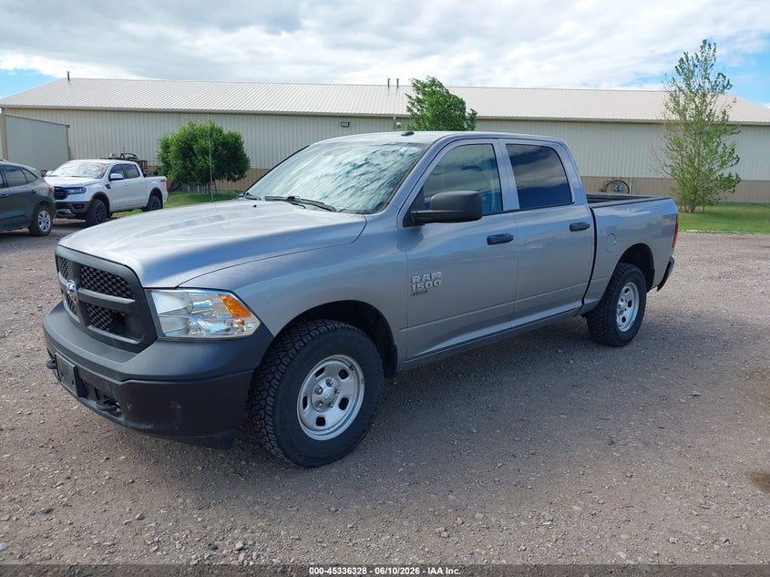 3C6RR7KG3KG564201 2019 Ram 1500 Classic Tradesman  4x4 5'7 Box photo 1