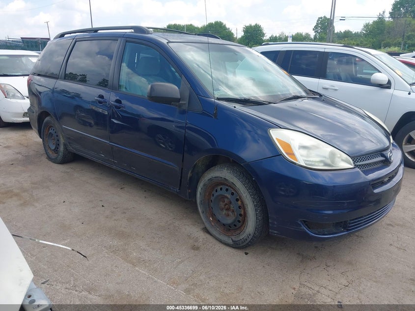 2005 TOYOTA SIENNA LE