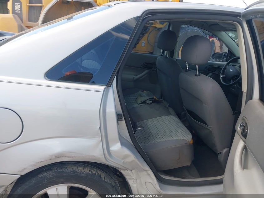 2005 FORD FOCUS auction photo 8