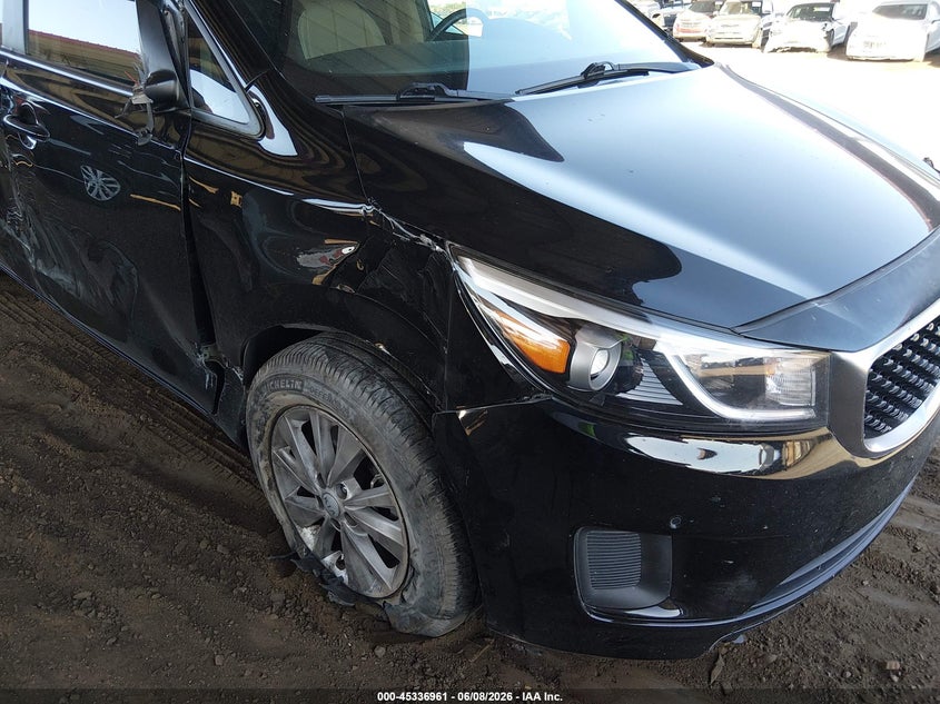 VIN KNDMB5C18H6283186 2017 KIA SEDONA LX