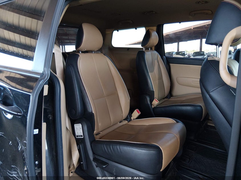 VIN KNDMB5C18H6283186 2017 KIA SEDONA LX
