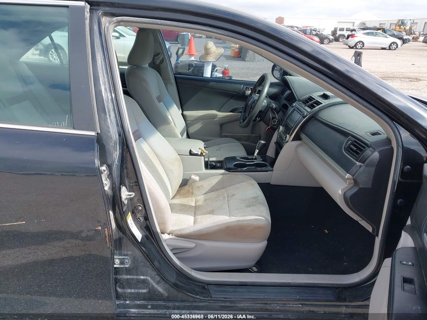 2014 TOYOTA CAMRY auction photo 5