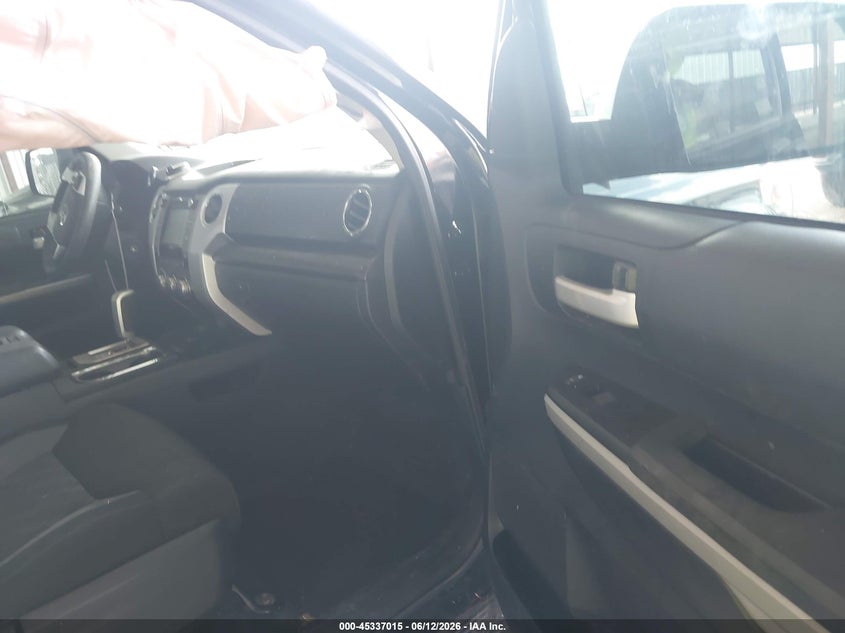 2018 TOYOTA TUNDRA auction photo 5