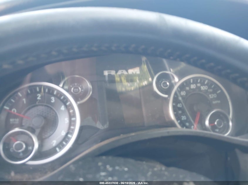 2019 RAM 1500 auction photo 7