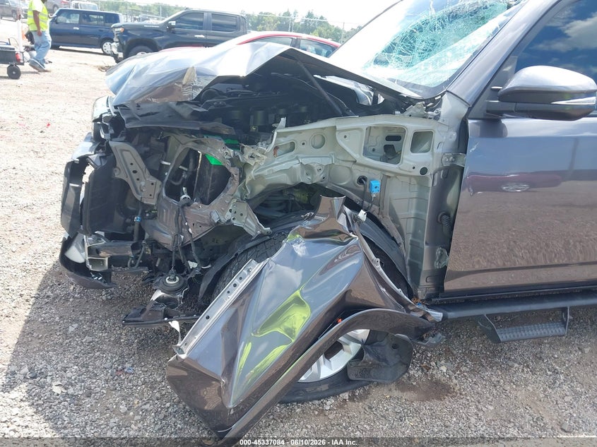 2021 TOYOTA 4RUNNER auction photo 6
