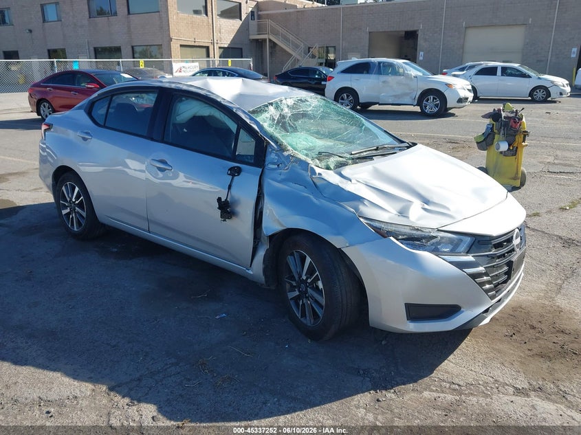 NISSAN VERSA 1.6 SV 2025