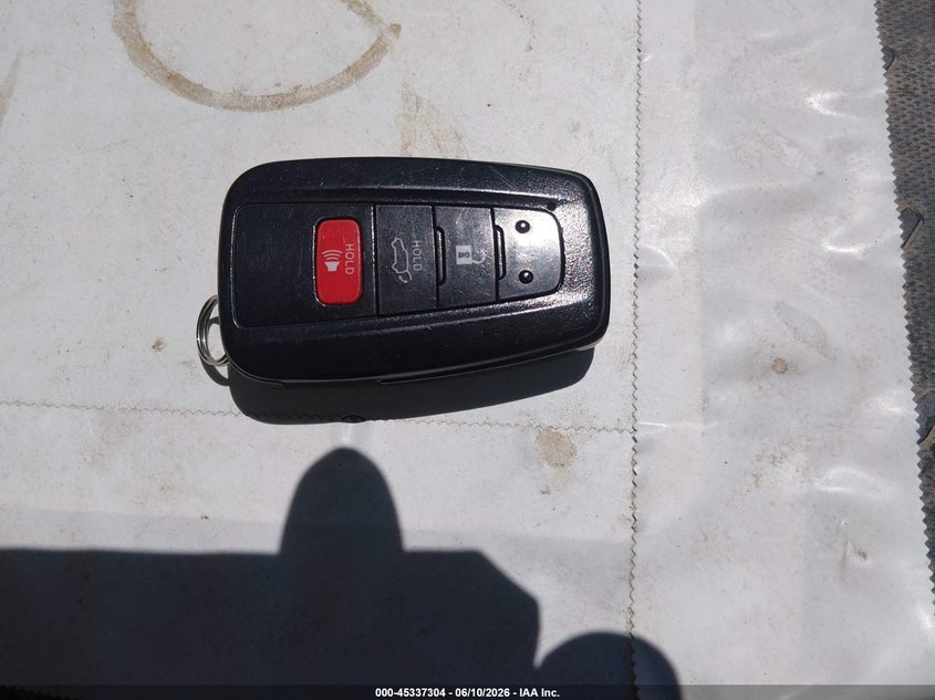 VIN 2T3P1RFV0NC312942 2022 TOYOTA RAV4 XLE