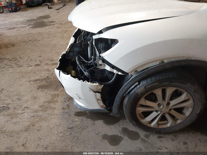 2014 Nissan Rogue S/Sl/Sv VIN: 5N1AT2MT0EC864768 Lot: 45337336