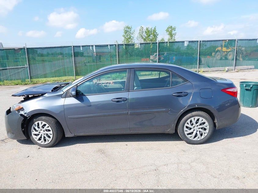 TOYOTA COROLLA - zdjęcie 14