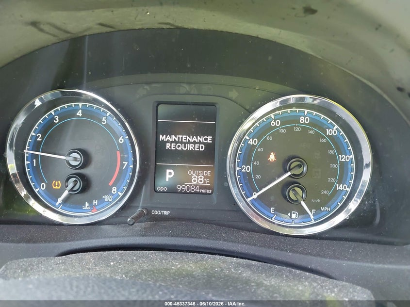 2018 TOYOTA COROLLA auction photo 7