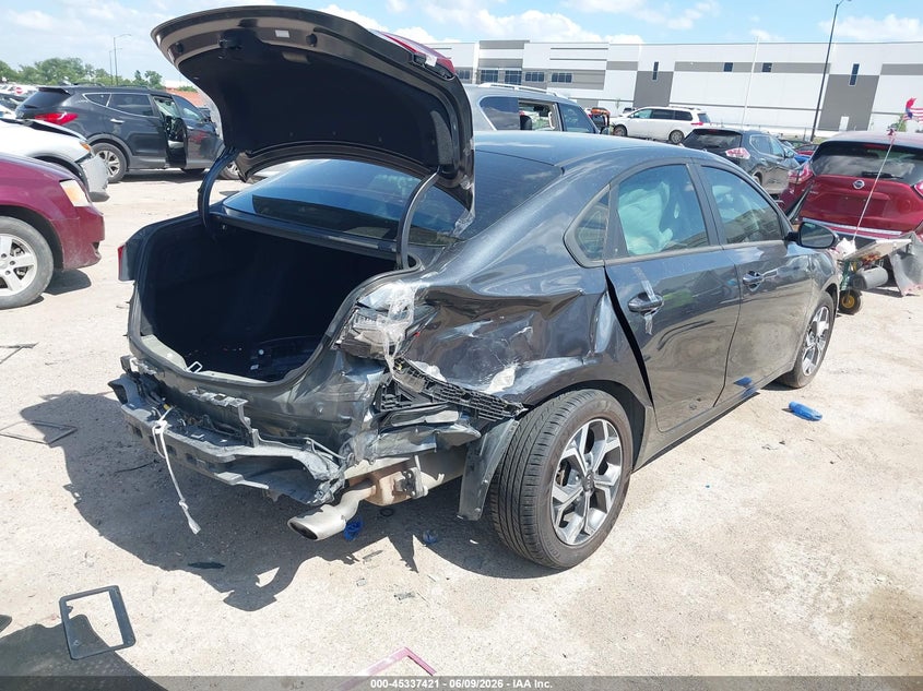 Vin: 3kpf24ad9le209715, lot: 45835357, kia forte lxs 20204