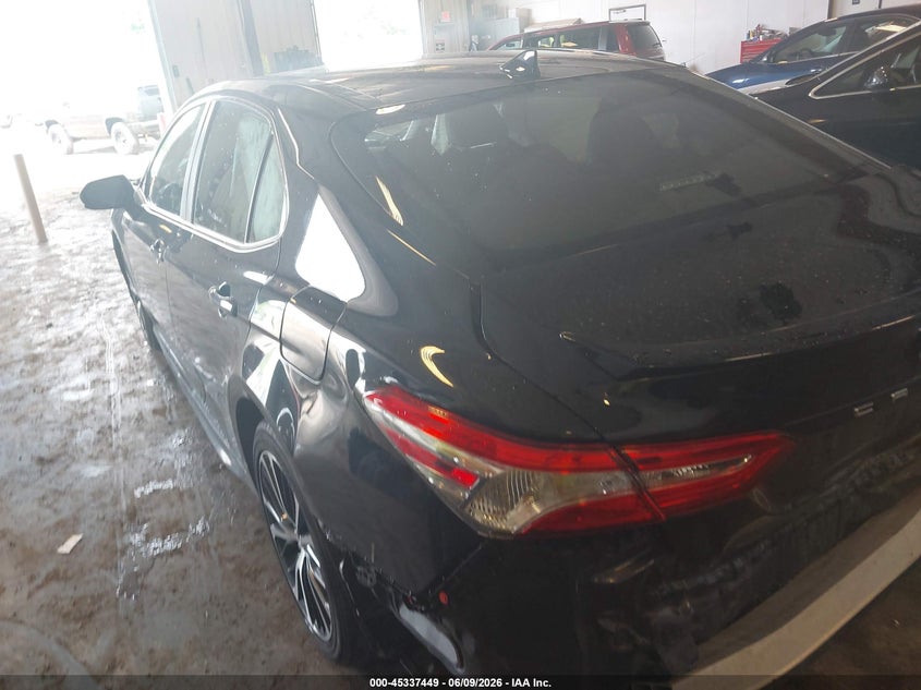 2020 TOYOTA CAMRY auction photo 3