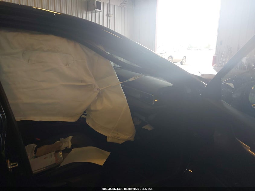 2020 TOYOTA CAMRY auction photo 5