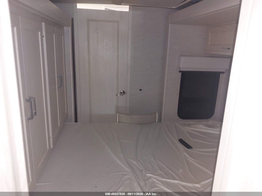 2021 WINNEBAGO FREIGHTLINER CHASSIS auction photo 8