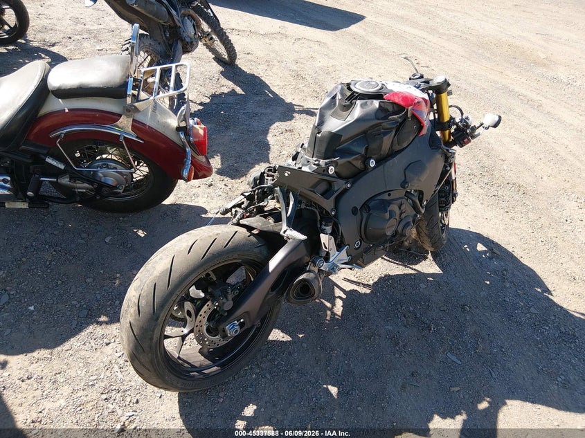2022 HONDA CBR1000 auction photo 4