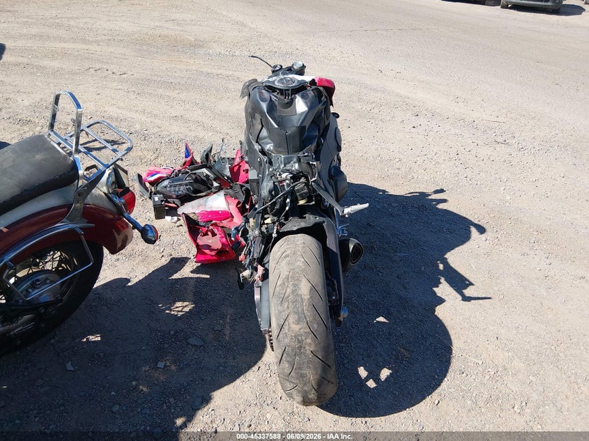 2022 HONDA CBR1000 auction photo 6