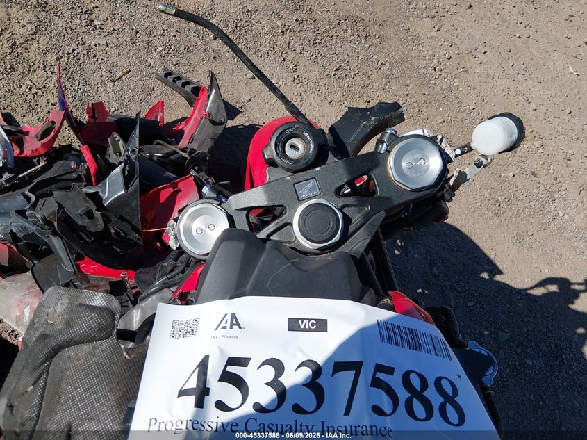 2022 HONDA CBR1000 auction photo 7