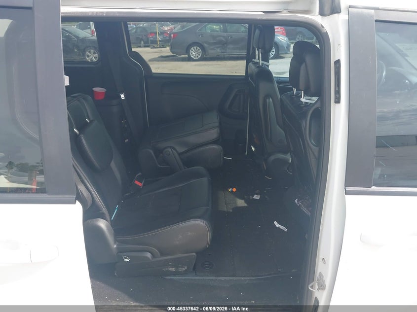 2018 Dodge Grand Caravan Sxt VIN: 2C4RDGCG5JR303652 Lot: 45337642