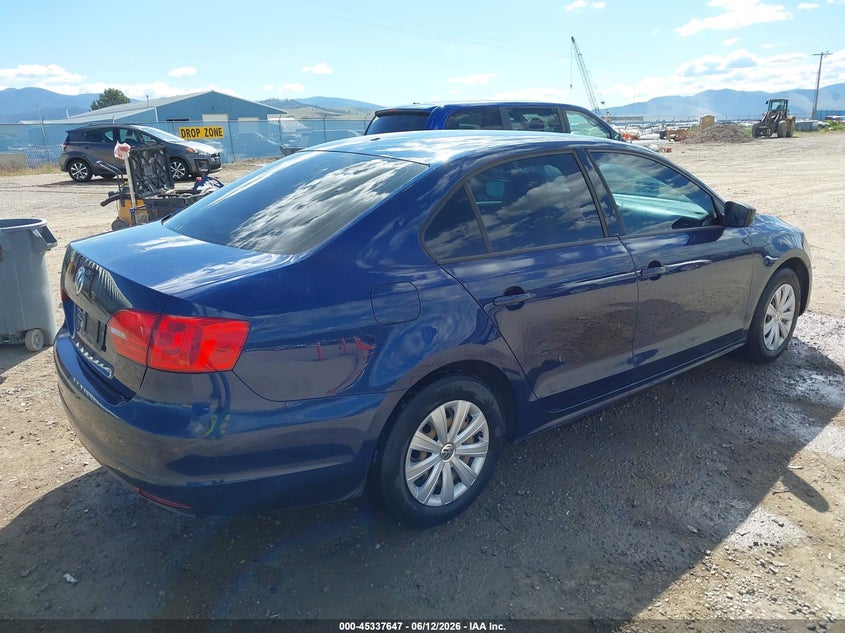 2013 VOLKSWAGEN JETTA auction photo 4