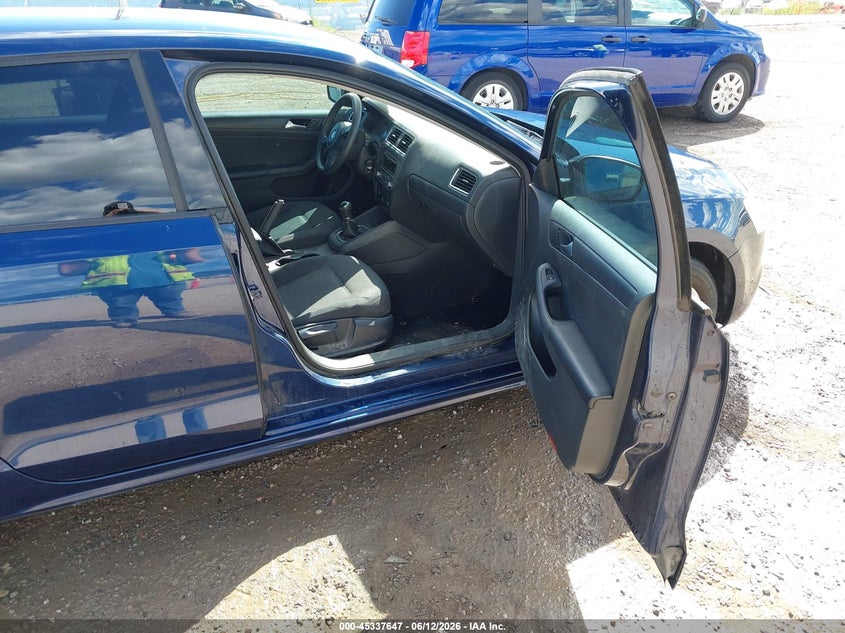 2013 VOLKSWAGEN JETTA auction photo 5