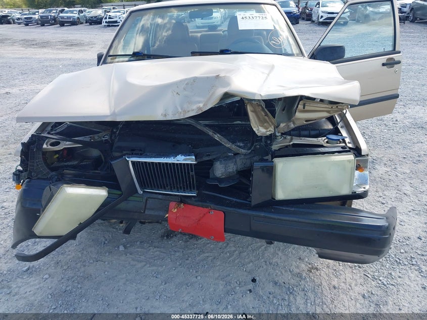 1993 VOLVO 940 auction photo 6