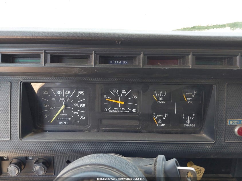 1998 FORD F700 TRUCK N/A