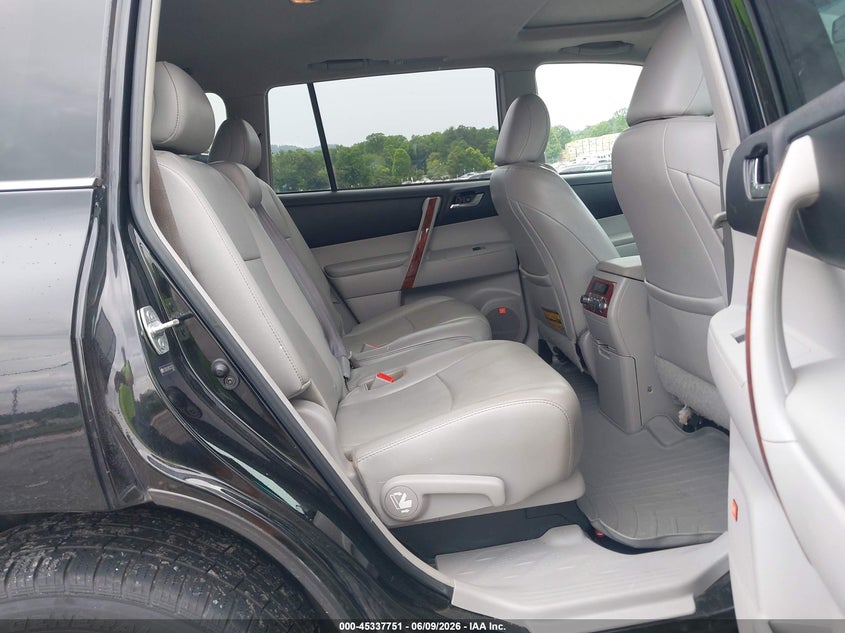 AtlanticExpress - Toyota Highlander