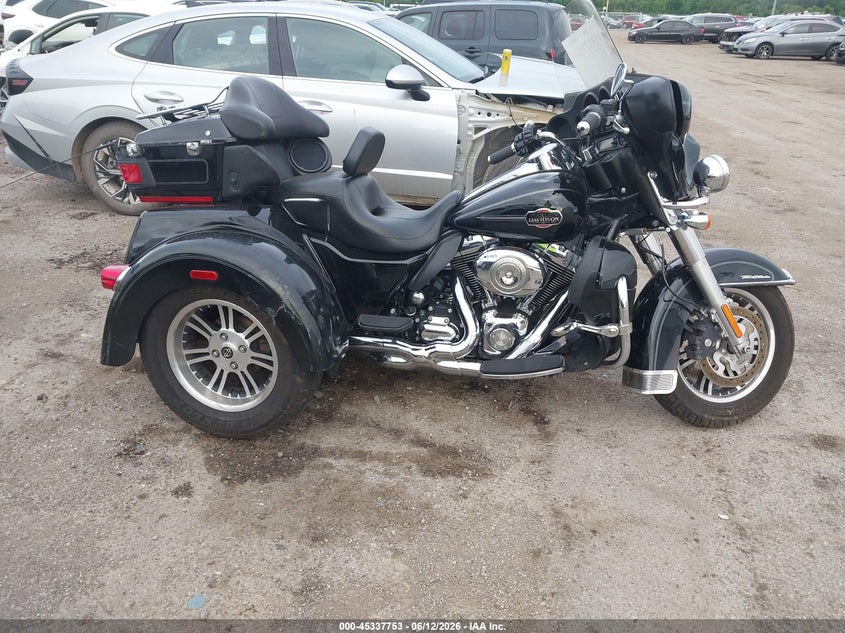 2012 Harley-Davidson Flhtcutg Tri Glide Ultra Classic VIN: 1HD1MAM1XCB853076 Lot: 45337753
