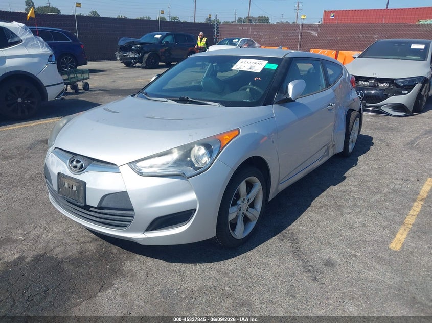 Vin: kmhtc6ad5cu028443, lot: 45835781, hyundai veloster base w/gray 20122