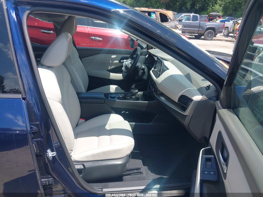 2026 NISSAN ROGUE auction photo 5