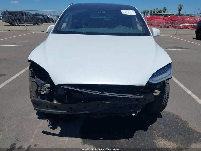 2018 Tesla Model X 100D/75D/P100D VIN: 5YJXCDE21JF128659 Lot: 45337935