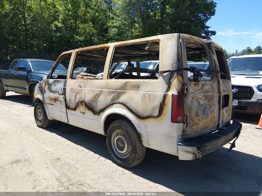 1999 CHEVROLET ASTRO PASSENGER auction photo 3
