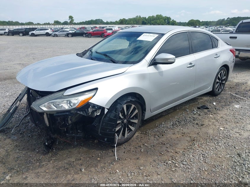 2018 NISSAN ALTIMA auction photo 2