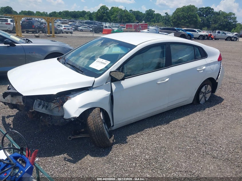 2021 HYUNDAI IONIQ HYBRID auction photo 2