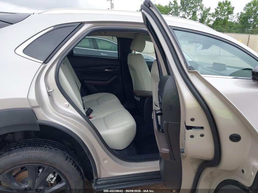 AtlanticExpress - Mazda CX-30