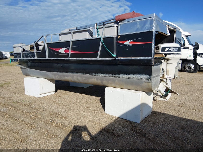 1989 LOWE PONTOON auction photo 3