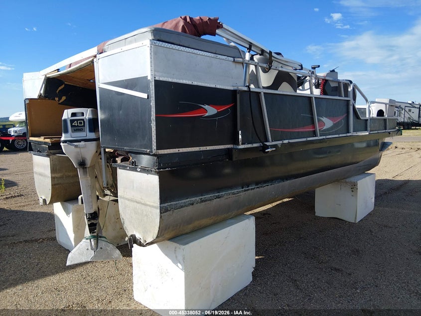 1989 LOWE PONTOON auction photo 4