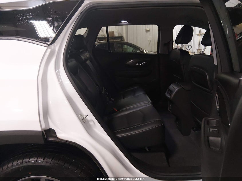 2022 GMC TERRAIN auction photo 8