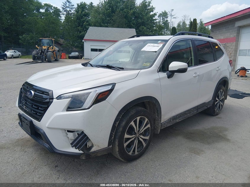 2023 SUBARU FORESTER auction photo 2