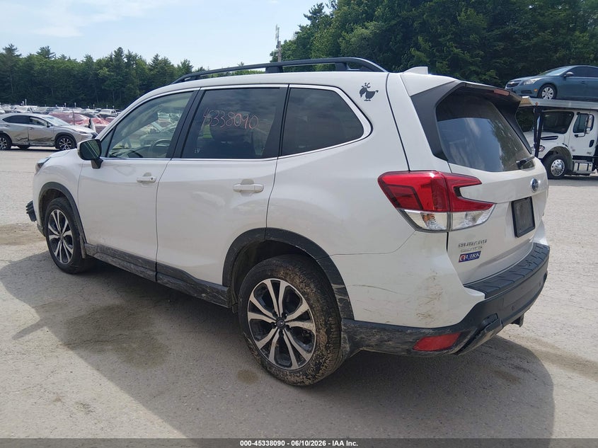 2023 SUBARU FORESTER auction photo 3