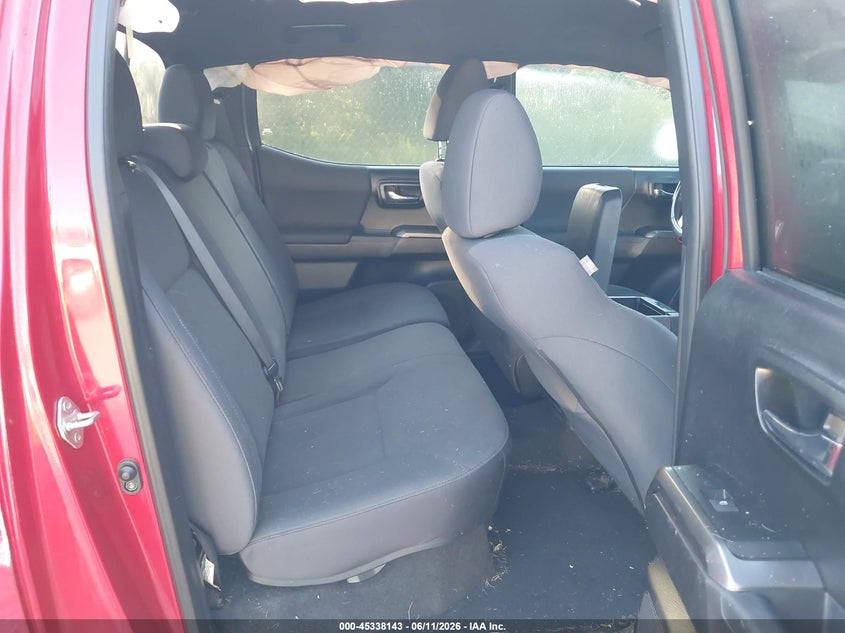 2018 TOYOTA TACOMA auction photo 8