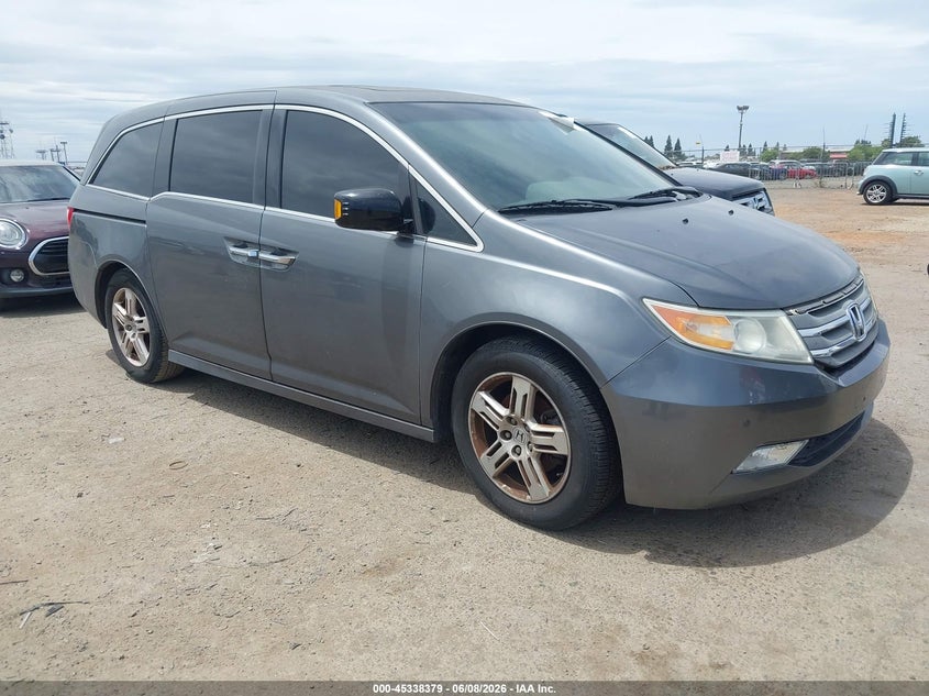 Vin: 5fnrl5h95db010299, lot: 45836315, honda odyssey touring/touring elite 2013 img_1