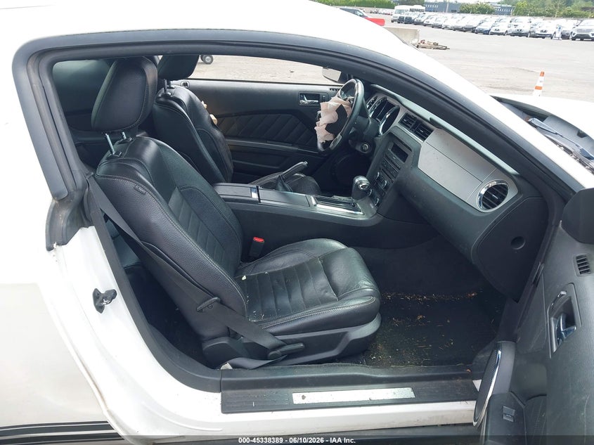 2012 FORD MUSTANG V6 PREMIUM · Фото 5
